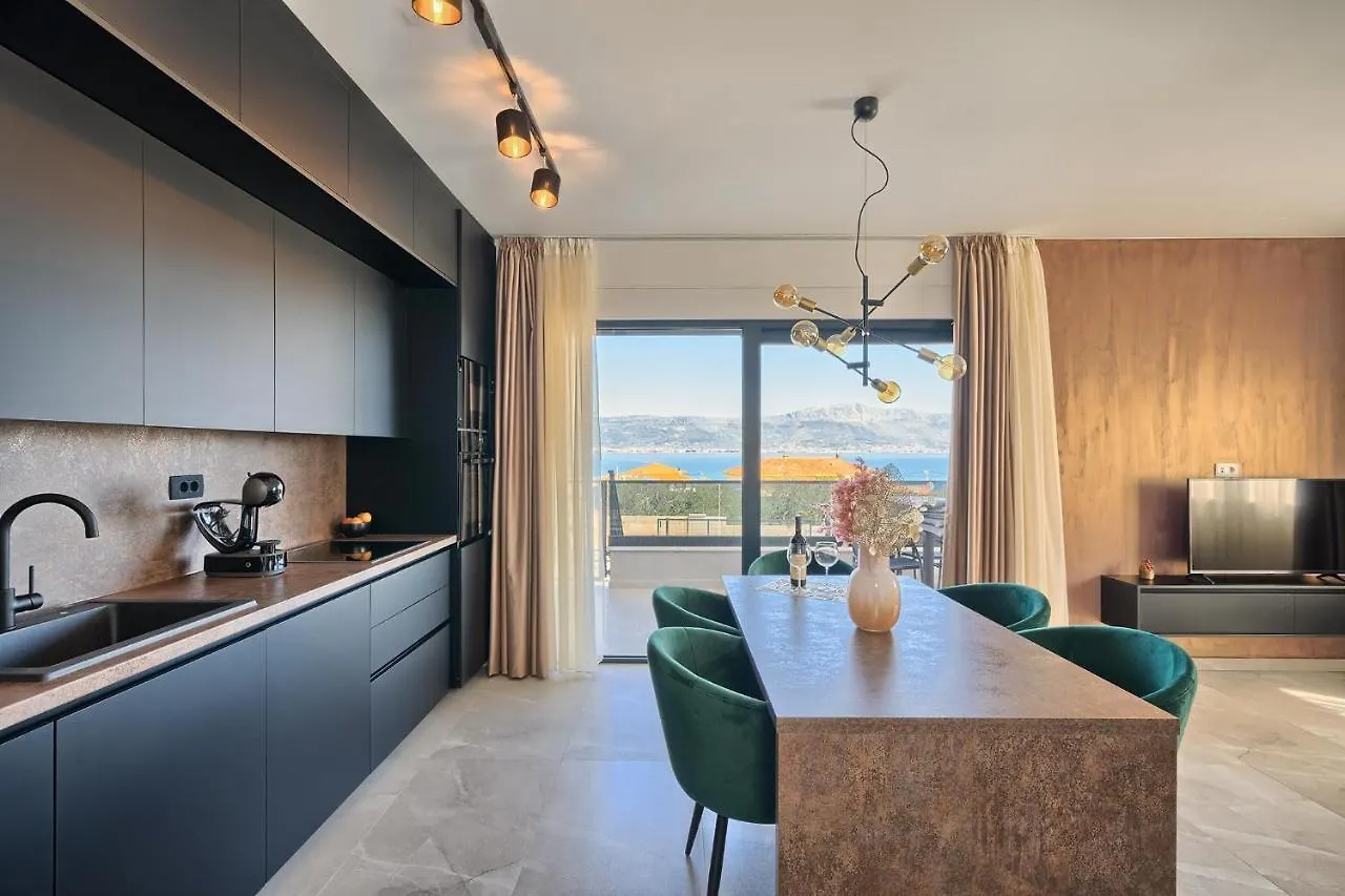 Jelena'S Place - Elegant Flats Close To Sea Slatine