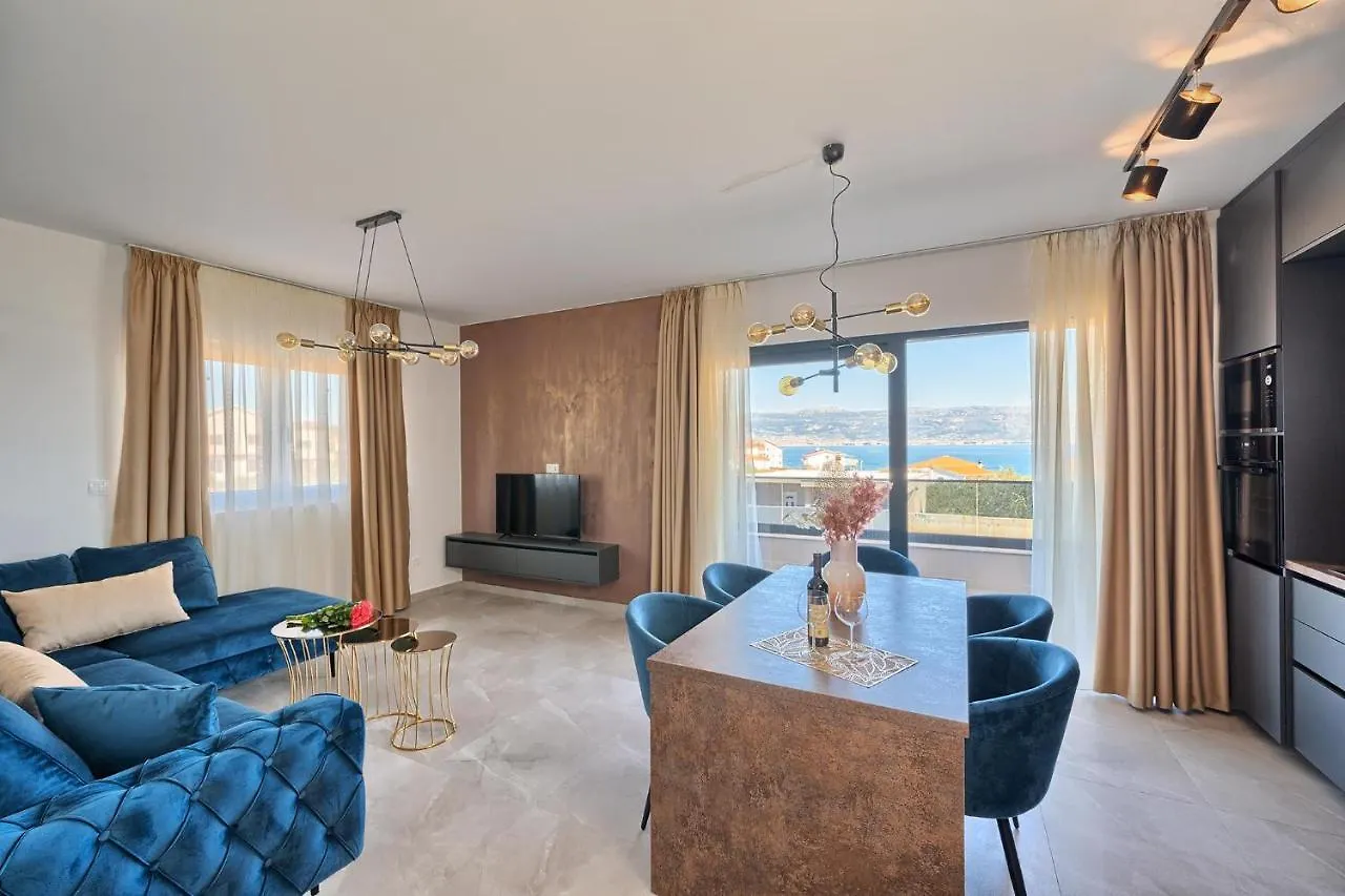 Jelena'S Place - Elegant Flats Close To Sea Slatine Croatia