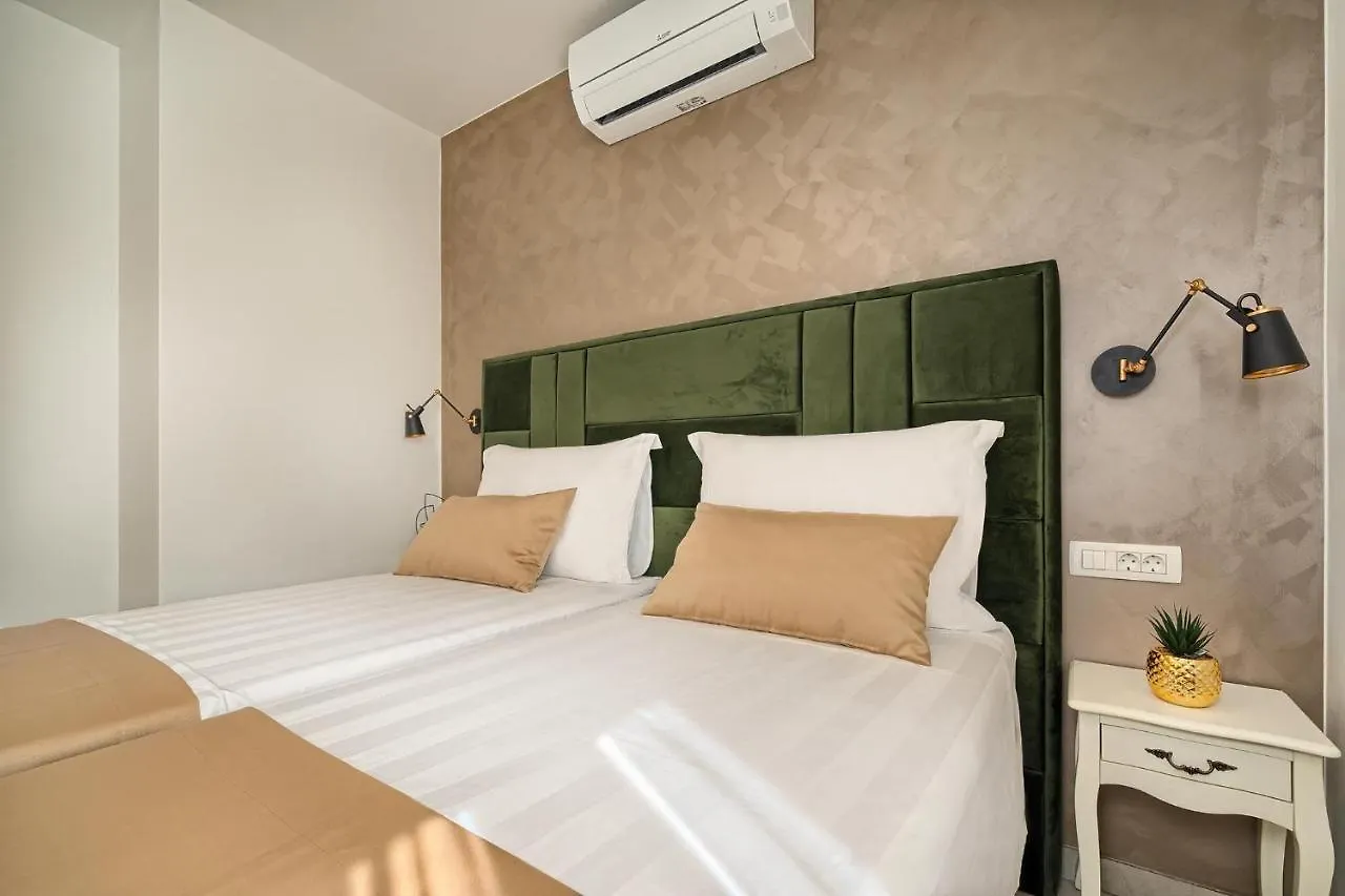 Apartment Jelena'S Place - Elegant Flats Close To Sea Slatine